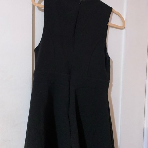 UO Lace-Up Romper - Picture 2 of 6